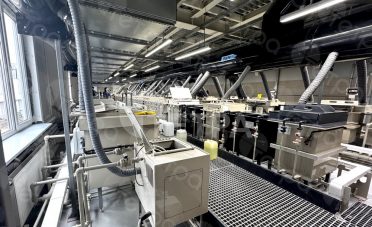 Трехрядная многопроцессная гальваническая линия ручного обслуживания