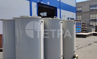 емкости с конусным дном из полипропилена